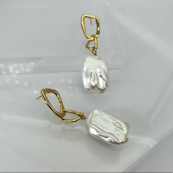 Jewelry - Big Baroque Imitation Pearl Earrings